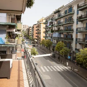 https://holiday-house-sabina.hotels-amalfi.com